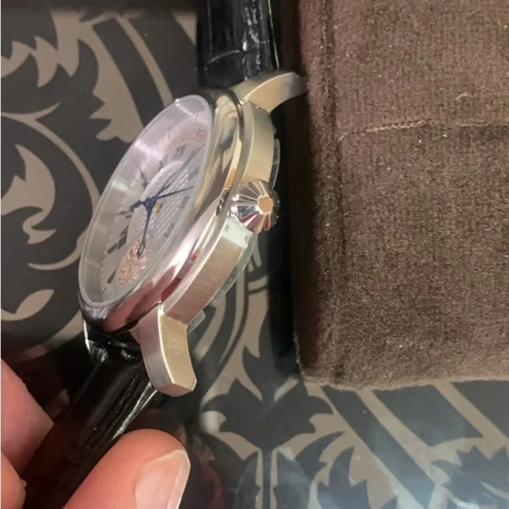 Silver Dial Black Leather Strap Men's Watch